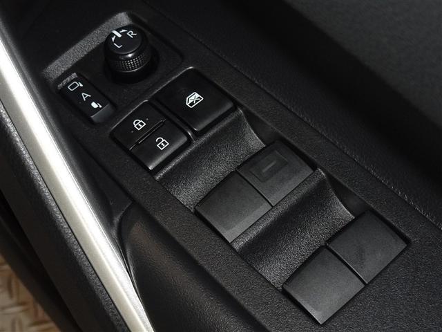 カローラクロス ハイブリッド　Ｓ　衝突被害軽減システム　メモリーナビ　フルセグ　バックカメラ　ＥＴＣ　ＬＥＤヘッドランプ　スマートキー（17枚目）