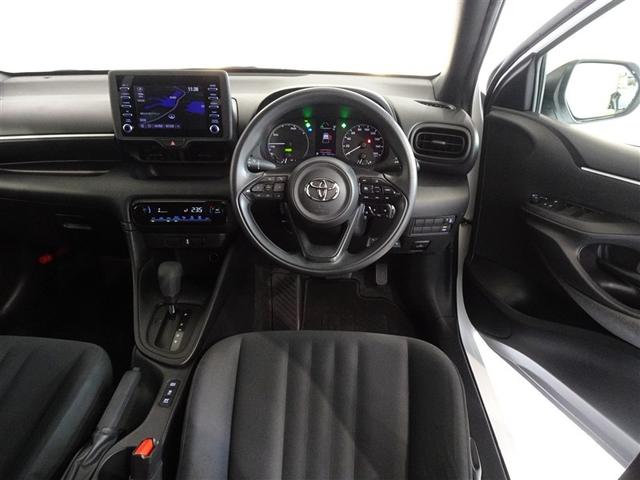 ヤリス ハイブリッドＸ　衝突被害軽減システム　メモリーナビ　バックカメラ　ＥＴＣ（5枚目）