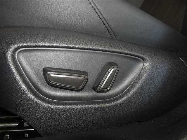 助手席にもパワーシートを搭載しています。