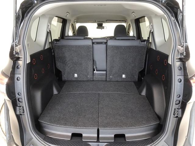 シエンタ ファンベースＧ　クエロ　衝突被害軽減システム　メモリーナビ　ワンセグ　バックカメラ　ＥＴＣ　両側電動スライド　ＬＥＤヘッドランプ　スマートキー（17枚目）