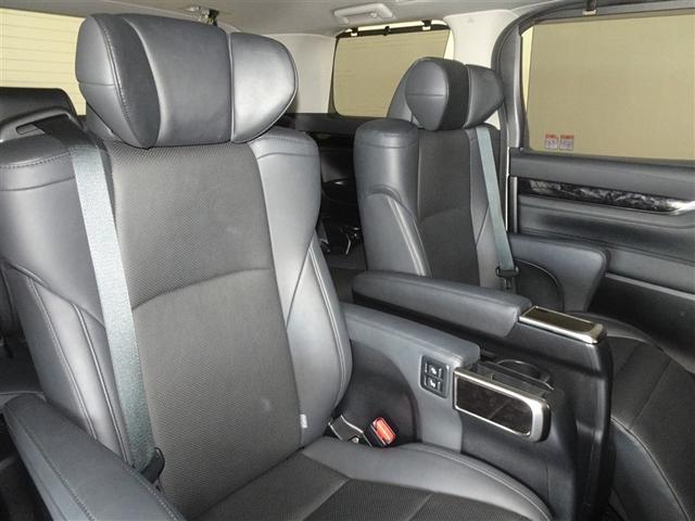 アルファード ２．５Ｓ　Ｃパッケージ　衝突被害軽減システム　フルセグ　後席モニター　バックカメラ　ＥＴＣ　両側電動スライド　３列シート　ＬＥＤヘッドランプ　スマートキー　乗車定員７人（20枚目）