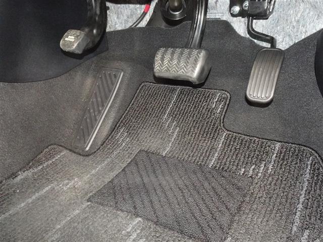 プリウス ＳセーフティプラスＩＩ　衝突被害軽減システム　メモリーナビ　フルセグ　バックカメラ　ＥＴＣ　ＬＥＤヘッドランプ　スマートキー（11枚目）