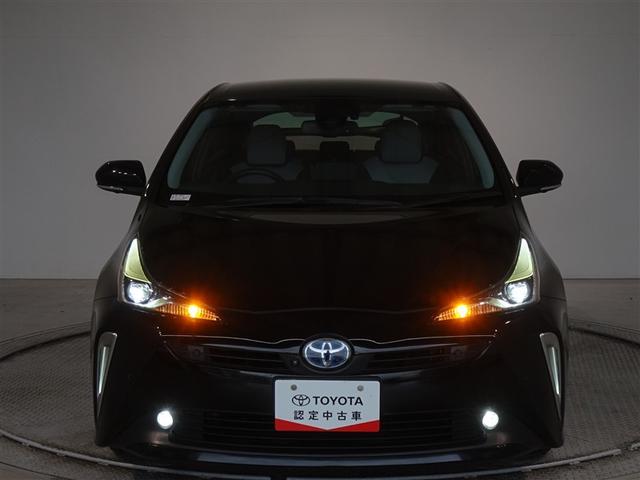 プリウス ＳセーフティプラスＩＩ　衝突被害軽減システム　メモリーナビ　フルセグ　バックカメラ　ＥＴＣ　ＬＥＤヘッドランプ　スマートキー（24枚目）