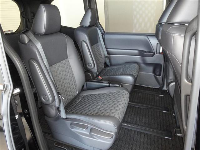 �\�t�@�[�̂悤�ȃZ�J���h�V�[�g�A�v���C�x�[�g���[���ɂ���悤�ł��B