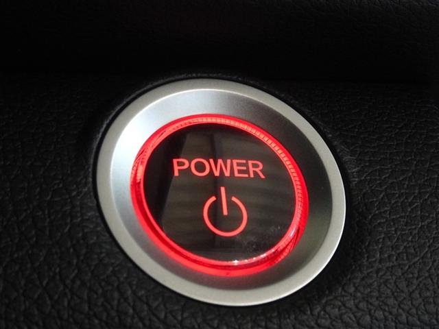 �L�[�͊��Ń��N�`���n���A�X�}�[�g�L�[�𑕔����Ă��܂��B