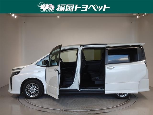 ヴォクシー ハイブリッドＺＳ　煌　衝突被害軽減システム　メモリーナビ　フルセグ　バックカメラ　ＥＴＣ　両側電動スライド　３列シート　ＬＥＤヘッドランプ　スマートキー　乗車定員７人（15枚目）