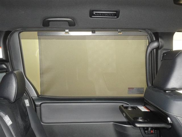 ヴォクシー ＺＳ　煌ＩＩＩ　衝突被害軽減システム　メモリーナビ　フルセグ　後席モニター　バックカメラ　ＥＴＣ　両側電動スライド　３列シート　ＬＥＤヘッドランプ　スマートキー　乗車定員８人（19枚目）