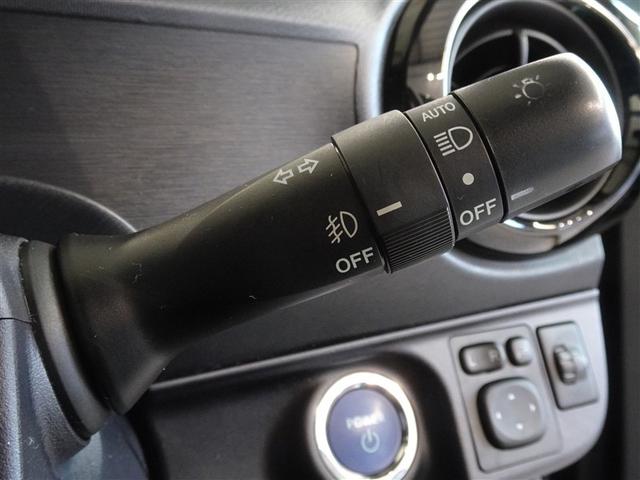 アクア Ｓスタイルブラック　衝突被害軽減システム　メモリーナビ　フルセグ　バックカメラ　ＥＴＣ　スマートキー（11枚目）