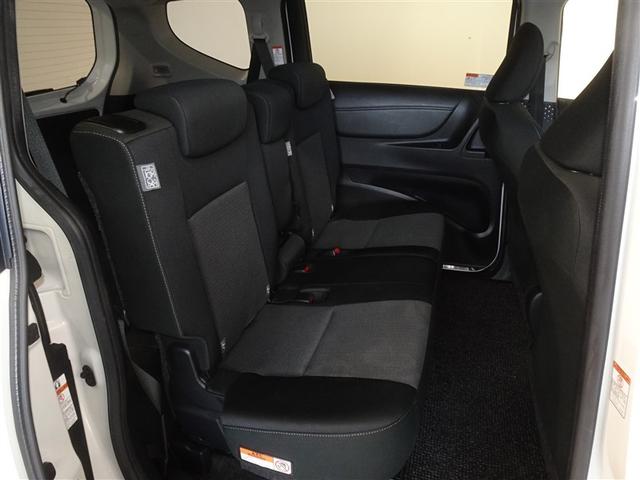 シエンタ ファンベースＧ　衝突被害軽減システム　メモリーナビ　フルセグ　後席モニター　バックカメラ　ＥＴＣ　両側電動スライド　スマートキー（17枚目）