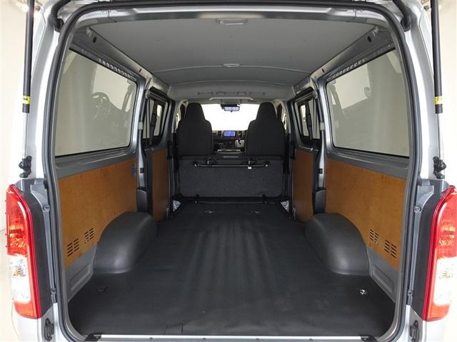 �Z�J���h�V�[�g��|������Ԃł��B�׎��X�y�[�X���L����܂��B