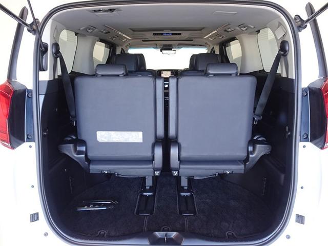 アルファード ３．５ＳＣ　衝突被害軽減システム　メモリーナビ　フルセグ　後席モニター　バックカメラ　ＥＴＣ　サンルーフ　両側電動スライド　フルエアロ　３列シート　ＬＥＤヘッドランプ　スマートキー　乗車定員７人（24枚目）