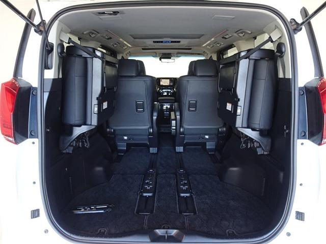 アルファード ３．５ＳＣ　衝突被害軽減システム　メモリーナビ　フルセグ　後席モニター　バックカメラ　ＥＴＣ　サンルーフ　両側電動スライド　フルエアロ　３列シート　ＬＥＤヘッドランプ　スマートキー　乗車定員７人（25枚目）