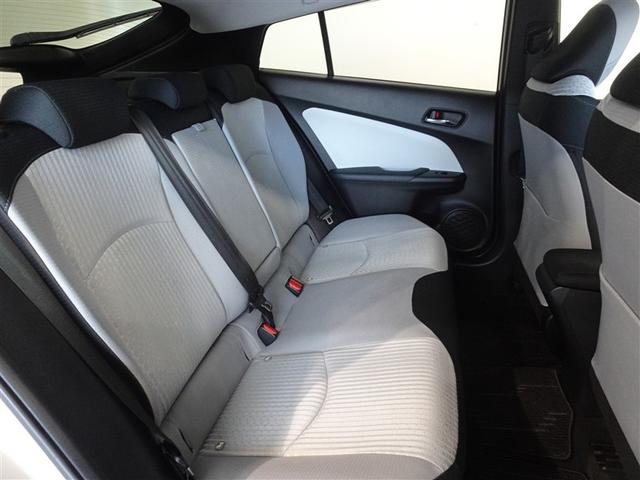 プリウス Ｓ　メモリーナビ　フルセグ　バックカメラ　ＥＴＣ　ＬＥＤヘッドランプ　スマートキー（14枚目）