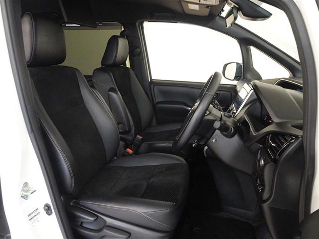 ヴォクシー ＺＳ　煌ＩＩＩ　衝突被害軽減システム　メモリーナビ　フルセグ　後席モニター　バックカメラ　ＥＴＣ　両側電動スライド　３列シート　ＬＥＤヘッドランプ　スマートキー　乗車定員７人（4枚目）