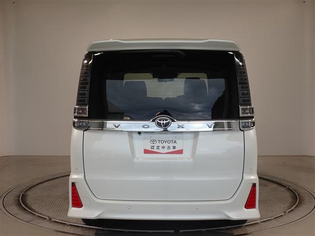 ヴォクシー ＺＳ　煌ＩＩＩ　衝突被害軽減システム　メモリーナビ　フルセグ　後席モニター　バックカメラ　ＥＴＣ　両側電動スライド　３列シート　ＬＥＤヘッドランプ　スマートキー　乗車定員７人（22枚目）