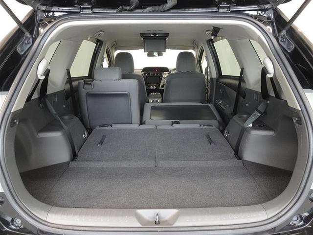 �T�[�h�V�[�g��|������Ԃł��B�T�[�h�V�[�g�͓Ɨ��|�A�ו��ɍ��킹�ă��Q�b�W�X�y�[�X���A�����W���邱�Ƃ��ł��܂��B