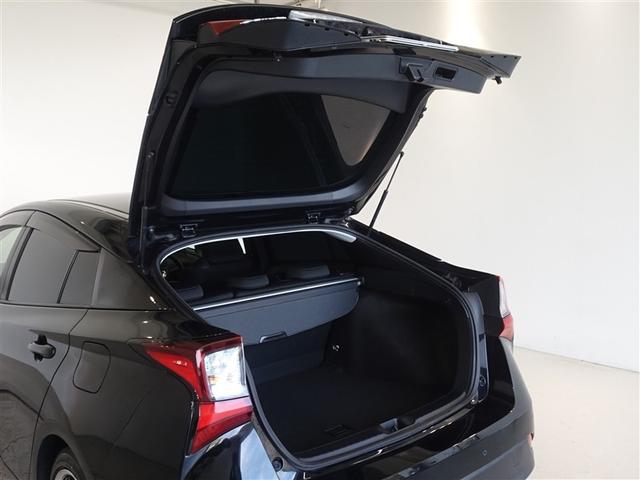 プリウス ＳセーフティプラスＩＩ　衝突被害軽減システム　メモリーナビ　フルセグ　バックカメラ　ＥＴＣ　ＬＥＤヘッドランプ　スマートキー（21枚目）