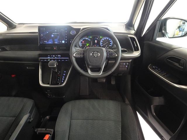 ノア ハイブリッドＳ－Ｇ　衝突被害軽減システム　メモリーナビ　フルセグ　後席モニター　バックカメラ　ＥＴＣ　３列シート　ＬＥＤヘッドランプ　スマートキー　乗車定員７人（5枚目）