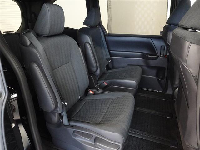 ノア ハイブリッドＳ－Ｇ　衝突被害軽減システム　メモリーナビ　フルセグ　後席モニター　バックカメラ　ＥＴＣ　３列シート　ＬＥＤヘッドランプ　スマートキー　乗車定員７人（17枚目）