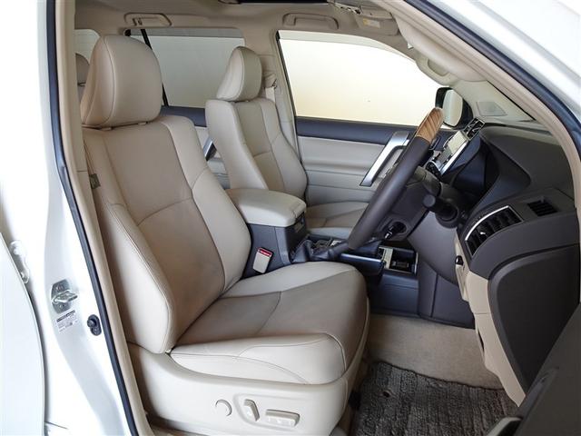 ランドクルーザープラド ＴＸ　Ｌパッケージ　衝突被害軽減システム　メモリーナビ　フルセグ　バックカメラ　ＥＴＣ　ドラレコ　サンルーフ　３列シート　ＬＥＤヘッドランプ　４ＷＤ　スマートキー　乗車定員７人（4枚目）