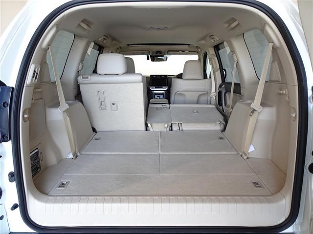 ランドクルーザープラド ＴＸ　Ｌパッケージ　衝突被害軽減システム　メモリーナビ　フルセグ　バックカメラ　ＥＴＣ　ドラレコ　サンルーフ　３列シート　ＬＥＤヘッドランプ　４ＷＤ　スマートキー　乗車定員７人（23枚目）