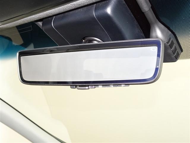 �f�W�^���C���i�[�~���[�𑕔����Ă܂��B�㕔���Ȃ̐l��傫�ȉו��Ō���̎��E���Ղ��邱�Ƃ�����܂���B