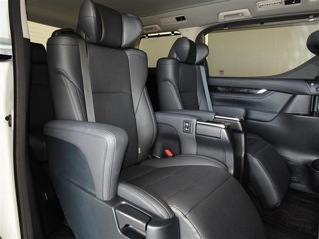 �\�t�@�[�̂悤�ȃZ�J���h�V�[�g�A�I�b�g�}���t���Ńt�@�[�X�g�N���X�̉��K���ł��B