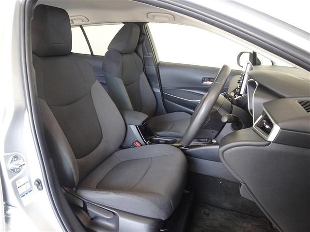 カローラツーリング ハイブリッド　Ｓ　衝突被害軽減システム　メモリーナビ　フルセグ　バックカメラ　ＥＴＣ　ＬＥＤヘッドランプ　４ＷＤ　スマートキー（4枚目）