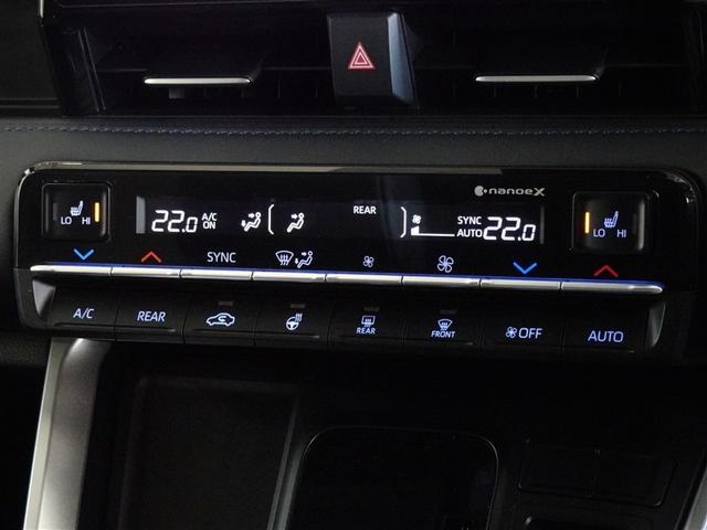 ���E�Ɨ��ŉ��x�R���g���[�����ł���I�[�g�G�A�R���𑕔����Ă��܂��B�V�[�g�q�[�^�[���������Ă��܂��B