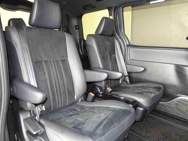 �\�t�@�[�̂悤�ȃZ�J���h�V�[�g�A�v���C�x�[�g���[���ɂ���悤�ł��B