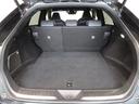 ５人乗車時でも十分なスペースのトランクルームです。