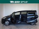 両側パワースライドドア付きだから、狭い駐車スペースなどでの 乗り降りラクラク!小さなお子さまのいるご家庭には嬉しい装備。