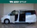 両側パワースライドドア付きだから、狭い駐車スペースなどでの 乗り降りラクラク!小さなお子さまのいるご家庭には嬉しい装備。