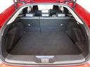 5人乗車時でも十分なスペースのトランクルームです。