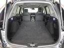 セカンドシートを倒した状態です。セカンドシートは独立可倒、荷物に合わせてラゲッジスペースをアレンジできます。