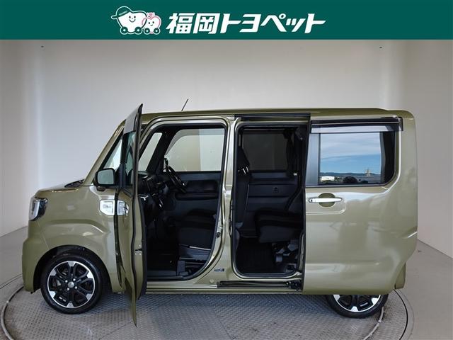 両側パワースライドドア付きだから、狭い駐車スペースなどでの　乗り降りラクラク！小さなお子さまのいるご家庭には嬉しい装備。