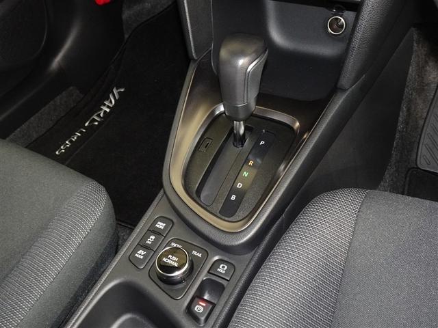 ヤリスクロス ハイブリッドG 衝突被害軽減システム フルセグ バックカメラ ETC LEDヘッドランプ 4WD スマートキー(15枚目)