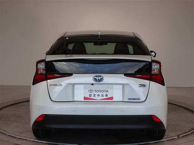 プリウス ＳセーフティプラスＩＩ　衝突被害軽減システム　メモリーナビ　フルセグ　バックカメラ　ＥＴＣ　ＬＥＤヘッドランプ　スマートキー（21枚目）