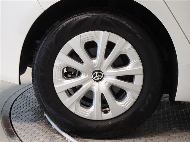 プリウス ＳセーフティプラスＩＩ　衝突被害軽減システム　メモリーナビ　フルセグ　バックカメラ　ＥＴＣ　ＬＥＤヘッドランプ　スマートキー（24枚目）