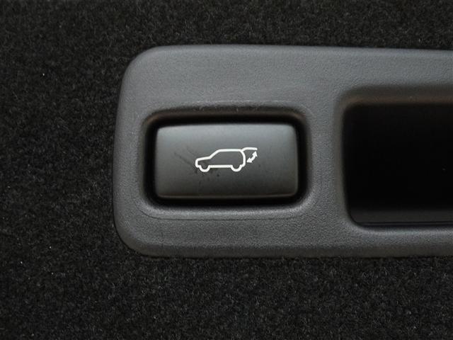 ハリアー プレミアム　衝突被害軽減システム　メモリーナビ　フルセグ　バックカメラ　ＥＴＣ　ＬＥＤヘッドランプ　スマートキー（23枚目）