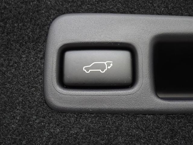 ハリアー プログレス　メタル　アンド　レザーパッケージ　衝突被害軽減システム　メモリーナビ　フルセグ　バックカメラ　ＥＴＣ　サンルーフ　ＬＥＤヘッドランプ　スマートキー（26枚目）