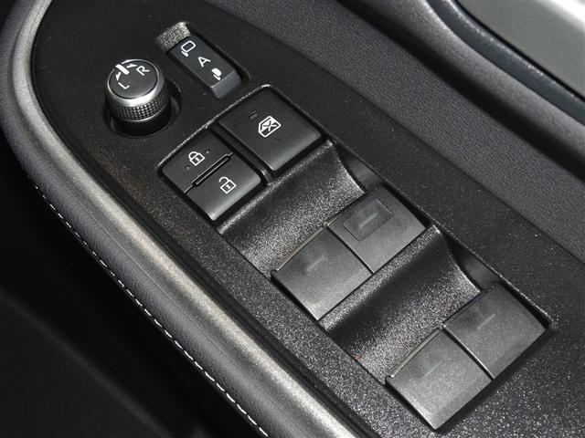 ノア ハイブリッドS-Z 衝突被害軽減システム メモリーナビ フルセグ 後席モニター バックカメラ ETC 両側電動スライド 3列シート LEDヘッドランプ スマートキー 乗車定員7人(18枚目)