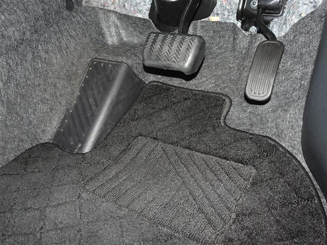 ヤリス G 衝突被害軽減システム メモリーナビ バックカメラ ETC LEDヘッドランプ スマートキー(10枚目)