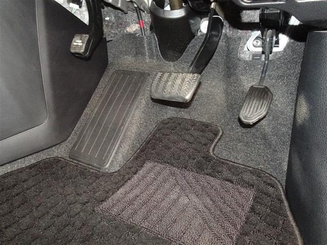 足元回り・フロアマットもしっかり洗浄しております。