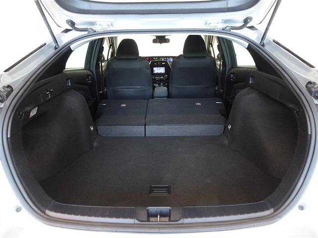 プリウス Ｓ　衝突被害軽減システム　メモリーナビ　バックカメラ　ＬＥＤヘッドランプ　スマートキー（18枚目）