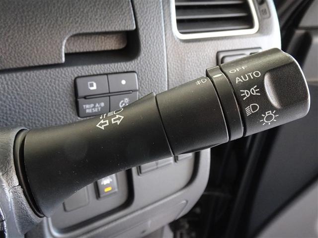 セレナ ハイウェイスター　Ｓ－ハイブリッド　衝突被害軽減システム　メモリーナビ　フルセグ　バックカメラ　ＥＴＣ　３列シート　ＬＥＤヘッドランプ　スマートキー　乗車定員８人（12枚目）