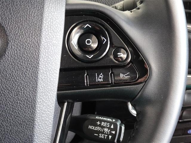 プリウスＰＨＶ Ｓセーフティパッケージ　衝突被害軽減システム　メモリーナビ　フルセグ　バックカメラ　ＥＴＣ　ＬＥＤヘッドランプ　スマートキー（12枚目）