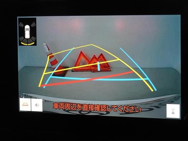 カローラツーリング ハイブリッド　ダブルバイビー　衝突被害軽減システム　フルセグ　バックカメラ　ＥＴＣ　ドラレコ　ＬＥＤヘッドランプ　スマートキー（9枚目）