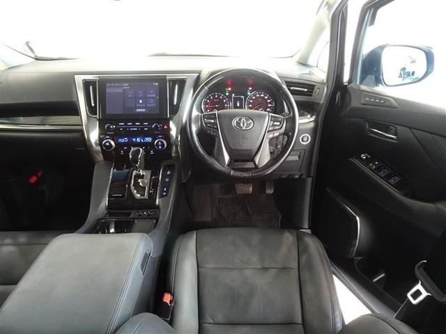 アルファード ２．５Ｓ　Ｃパッケージ　衝突被害軽減システム　フルセグ　後席モニター　バックカメラ　ＥＴＣ　両側電動スライド　フルエアロ　３列シート　ＬＥＤヘッドランプ　スマートキー　乗車定員７人（5枚目）