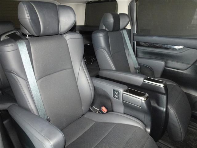 アルファード ２．５Ｓ　Ｃパッケージ　衝突被害軽減システム　フルセグ　後席モニター　バックカメラ　ＥＴＣ　両側電動スライド　フルエアロ　３列シート　ＬＥＤヘッドランプ　スマートキー　乗車定員７人（22枚目）